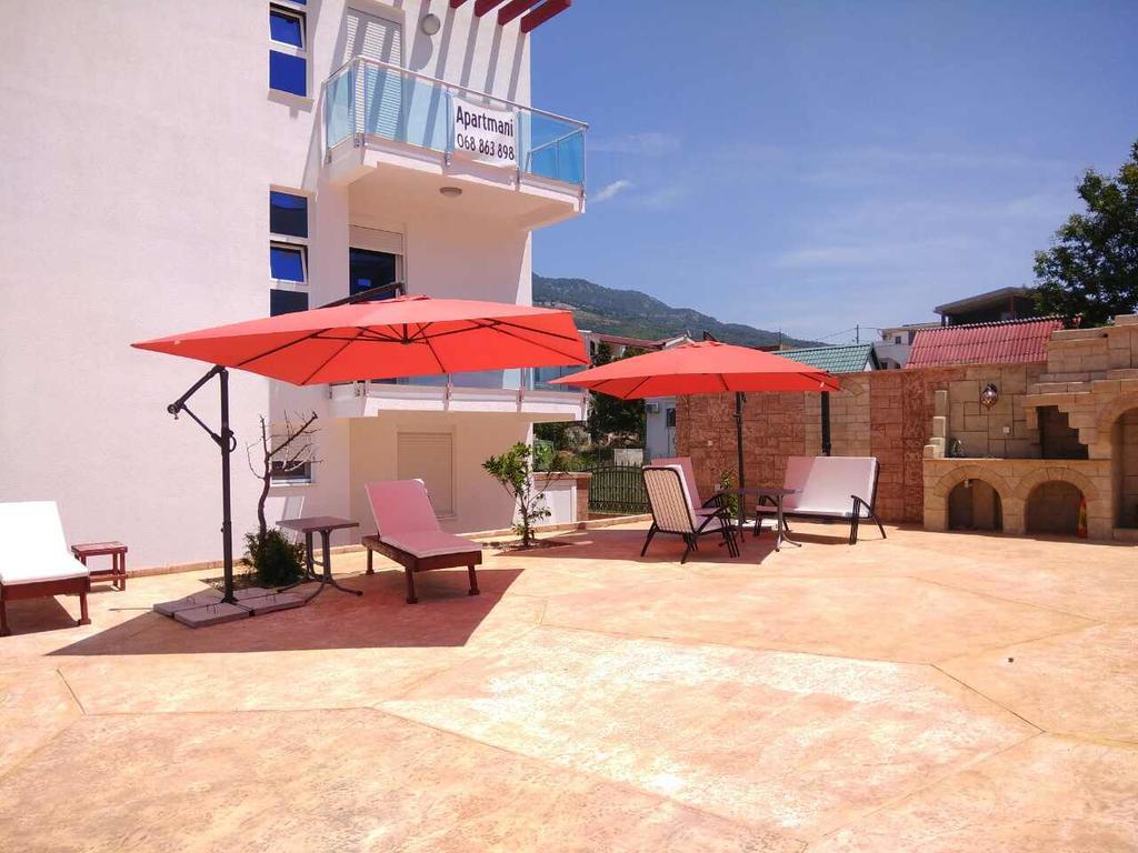 Apartments Vila A1 Dobra Voda Bagian luar foto