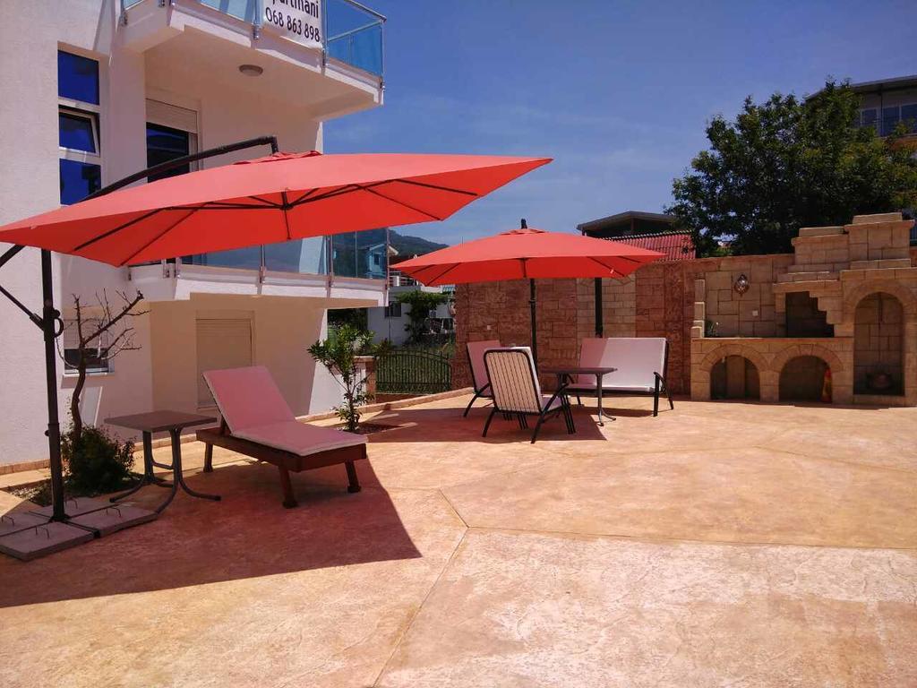Apartments Vila A1 Dobra Voda Bagian luar foto