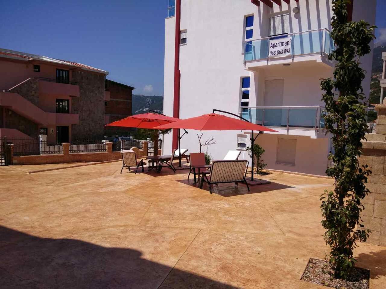 Apartments Vila A1 Dobra Voda Bagian luar foto